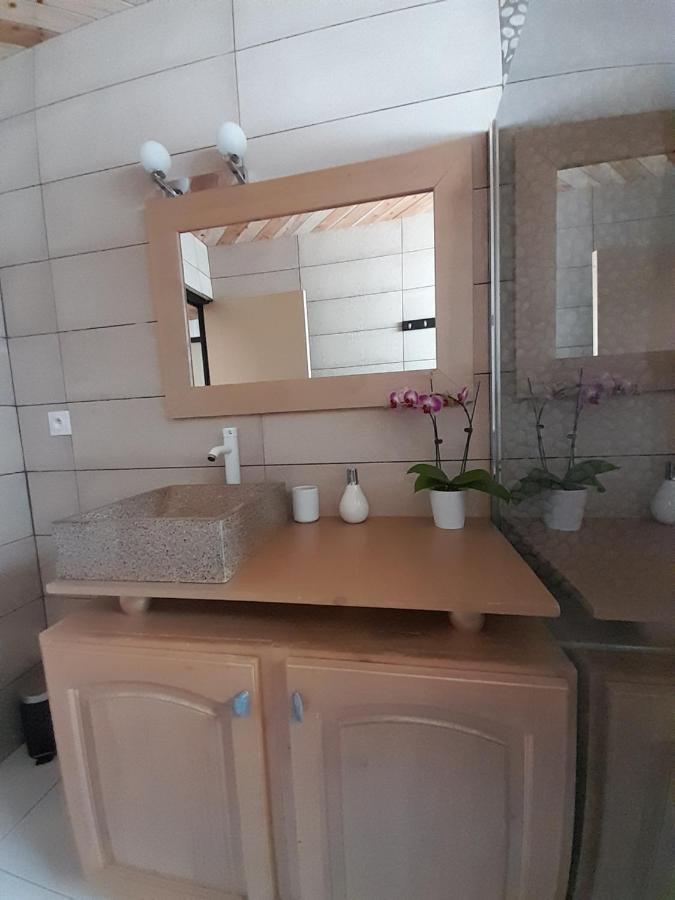 La Kaz Zambaville Avec Jacuzzi Privatif La Plaine des Palmistes Ngoại thất bức ảnh