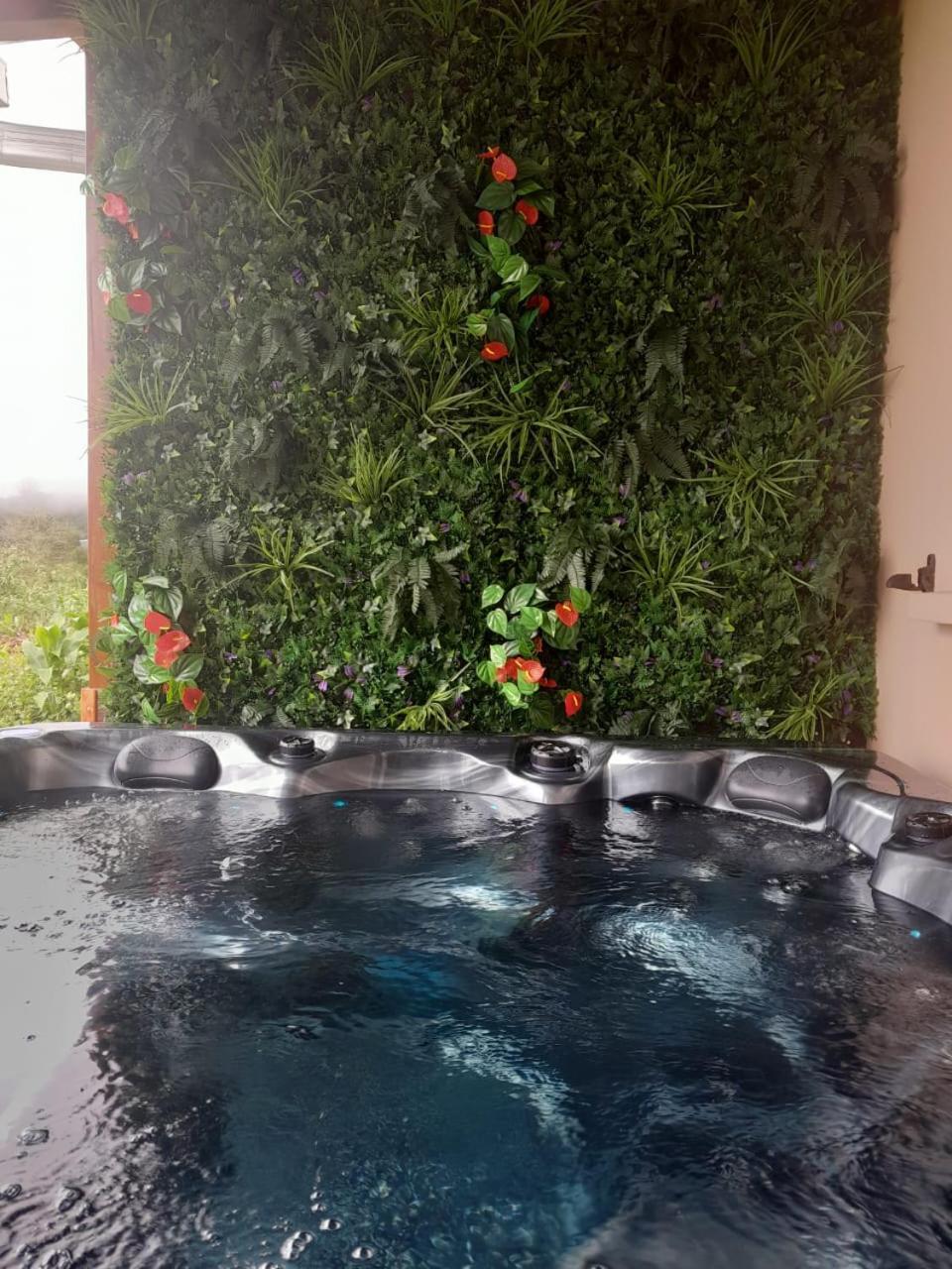 La Kaz Zambaville Avec Jacuzzi Privatif La Plaine des Palmistes Ngoại thất bức ảnh